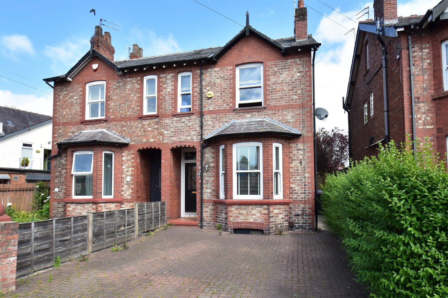 3 bed semidetached house for sale in Lumb Lane, Bramhall, Stockport