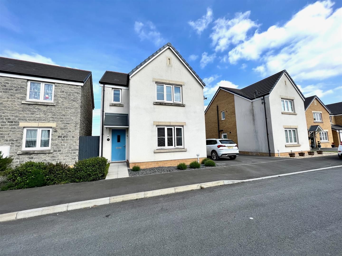 3 bed detached house for sale in Ffordd Y Meillion, Llanelli SA15 Zoopla