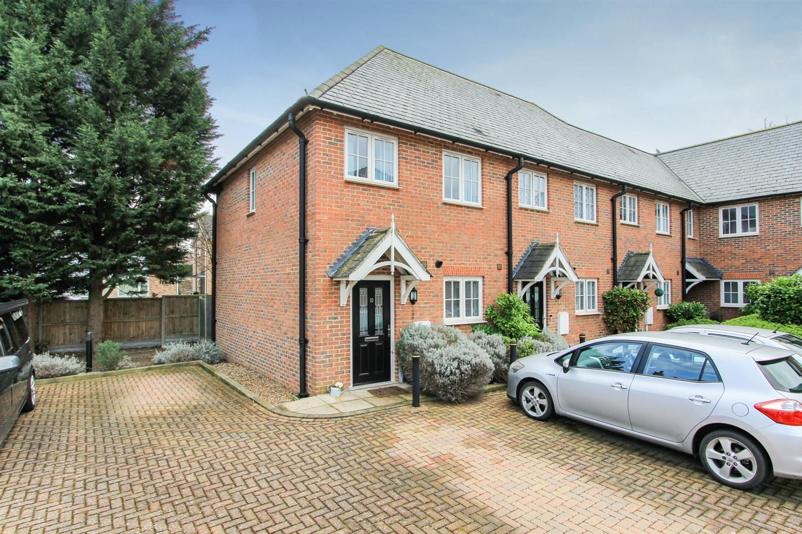 2 bed terraced house for sale in Vicarage Gardens, Whitstable CT5 Zoopla