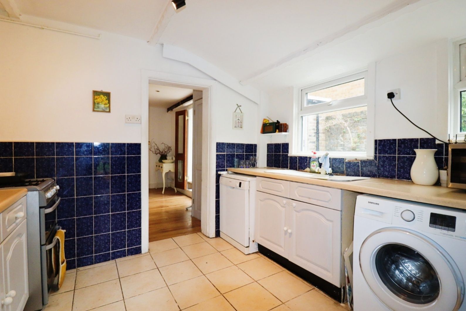 5 bed linkdetached house for sale in Hollicondane Road, Ramsgate CT11