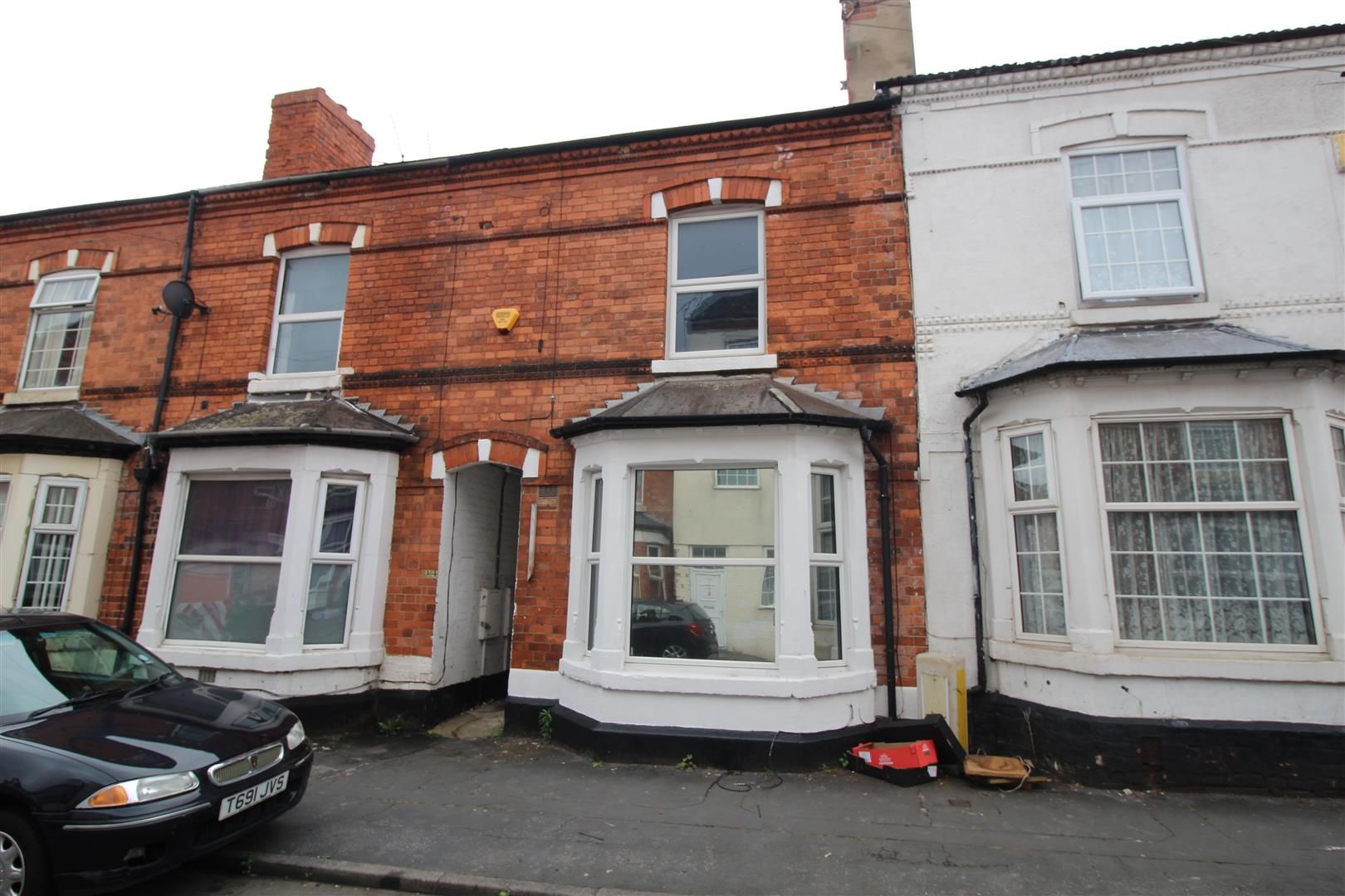 32 Foxhall Road, Forest Fields, Nottingham NG7  