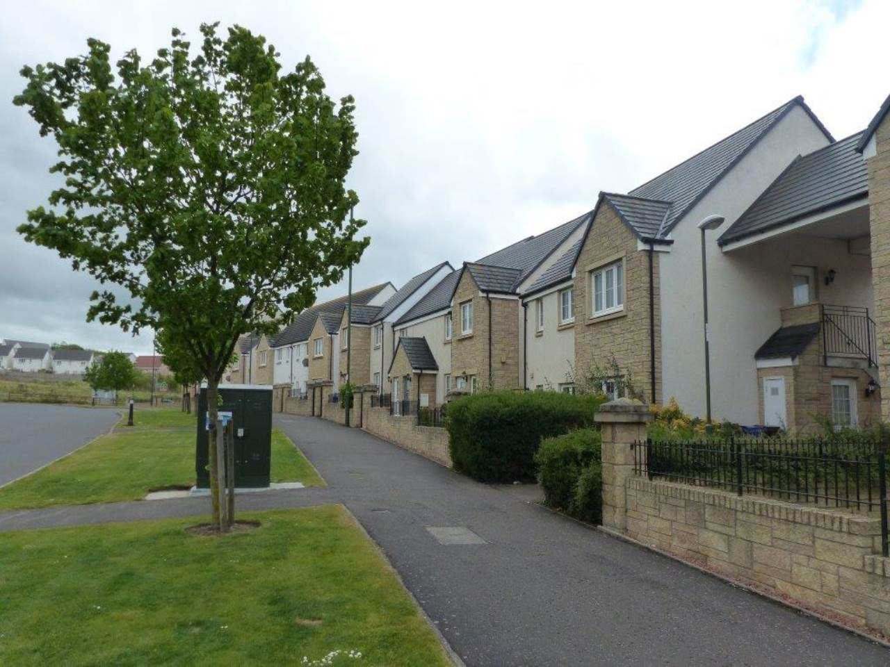 2 bed flat to rent in Miners Walk, Dalkeith EH22 Zoopla