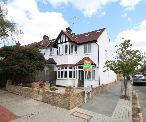 4 bed end terrace house for sale in Summerlee Avenue, East Finchley N2