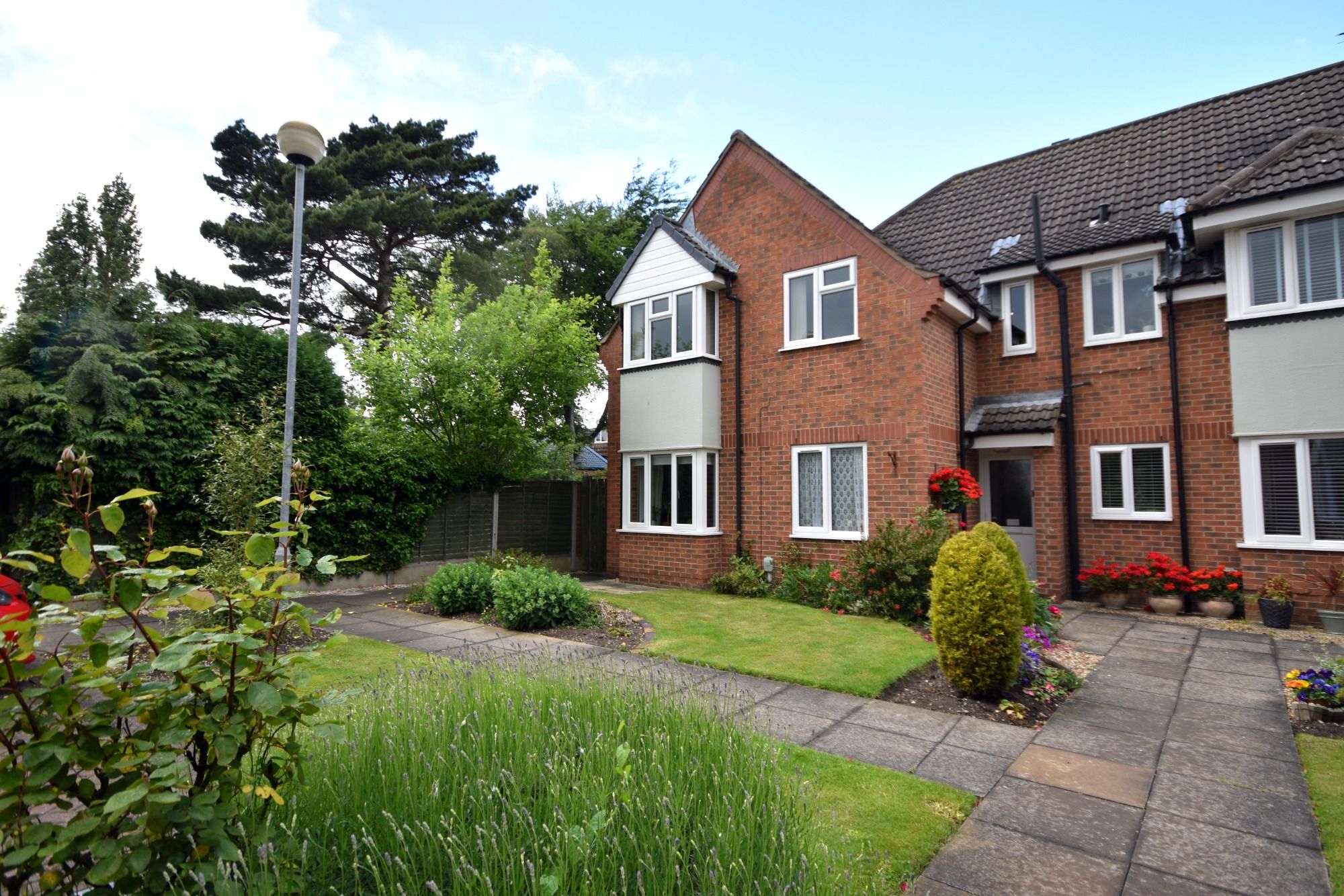 2 bed flat for sale in Regents Court, Finkle Street, Cottingham HU16 Zoopla