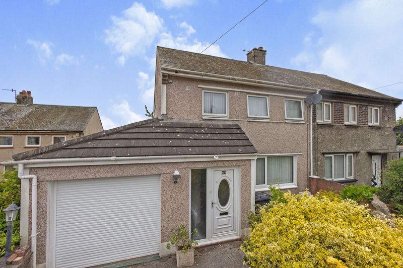 3 bed semidetached house for sale in Meadow Road, Hensingham