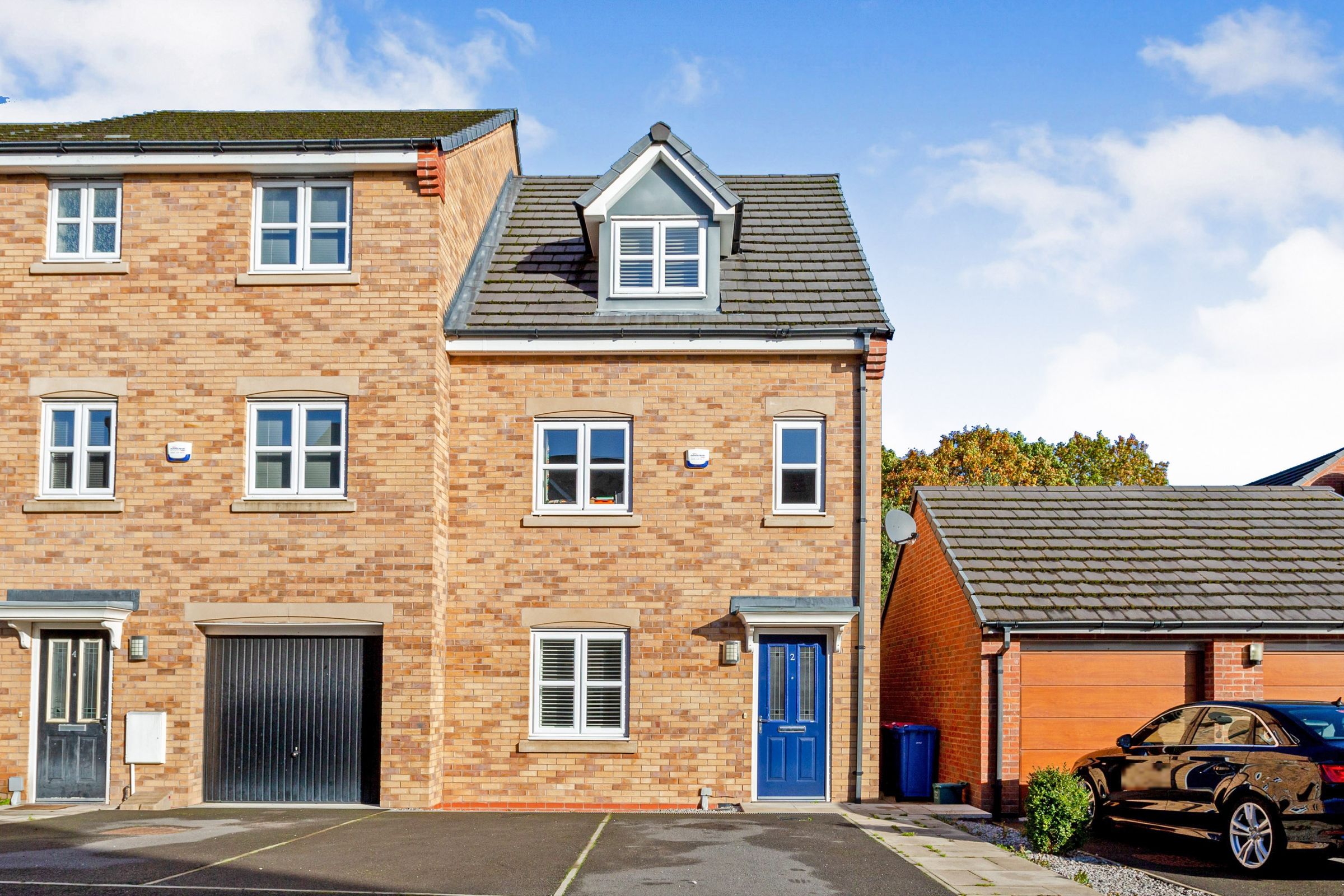 4 bed town house for sale in Travers Street, Salford M7 Zoopla