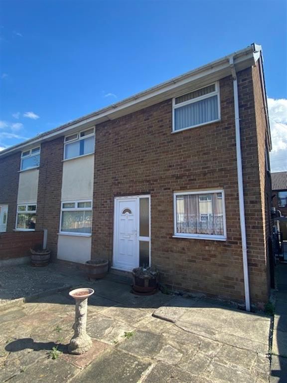 3 bed semidetached house for sale in Ash View, East Ardsley, Wakefield