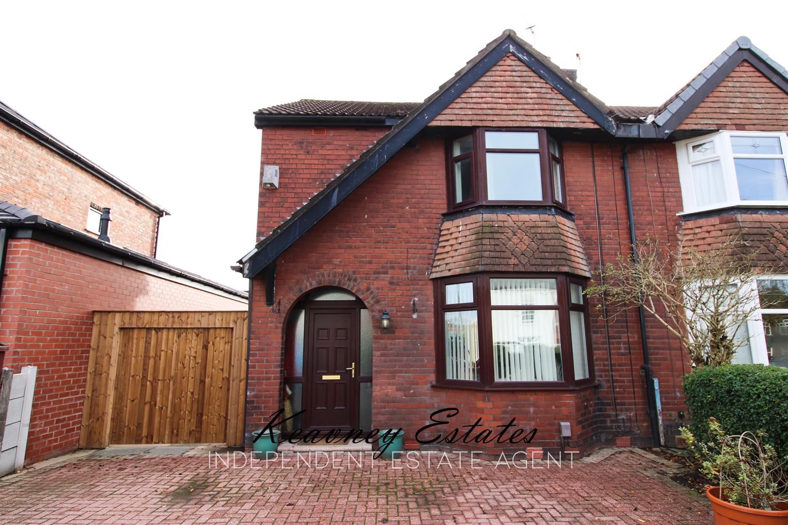 3 bed semidetached house for sale in Newearth Road, Worsley
