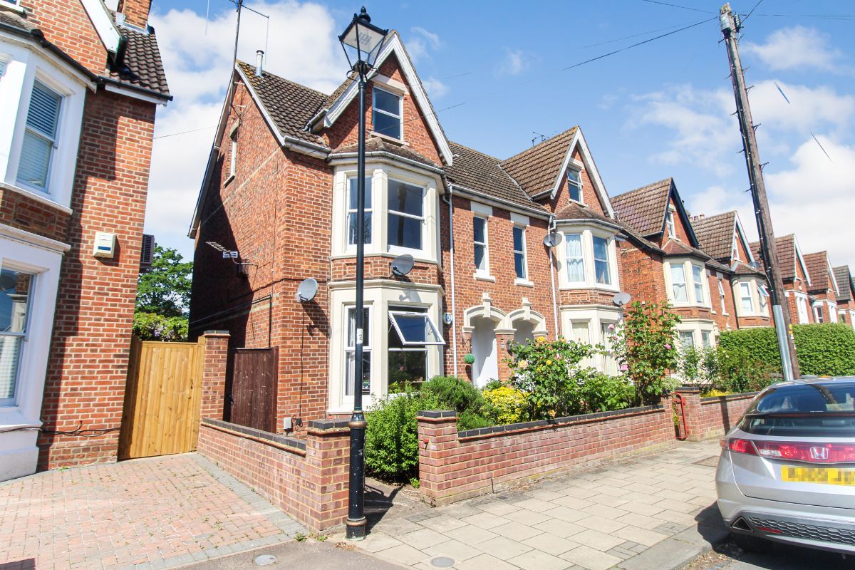 1 bed flat to rent in Flat, St. Augustines Road, Bedford MK40 Zoopla