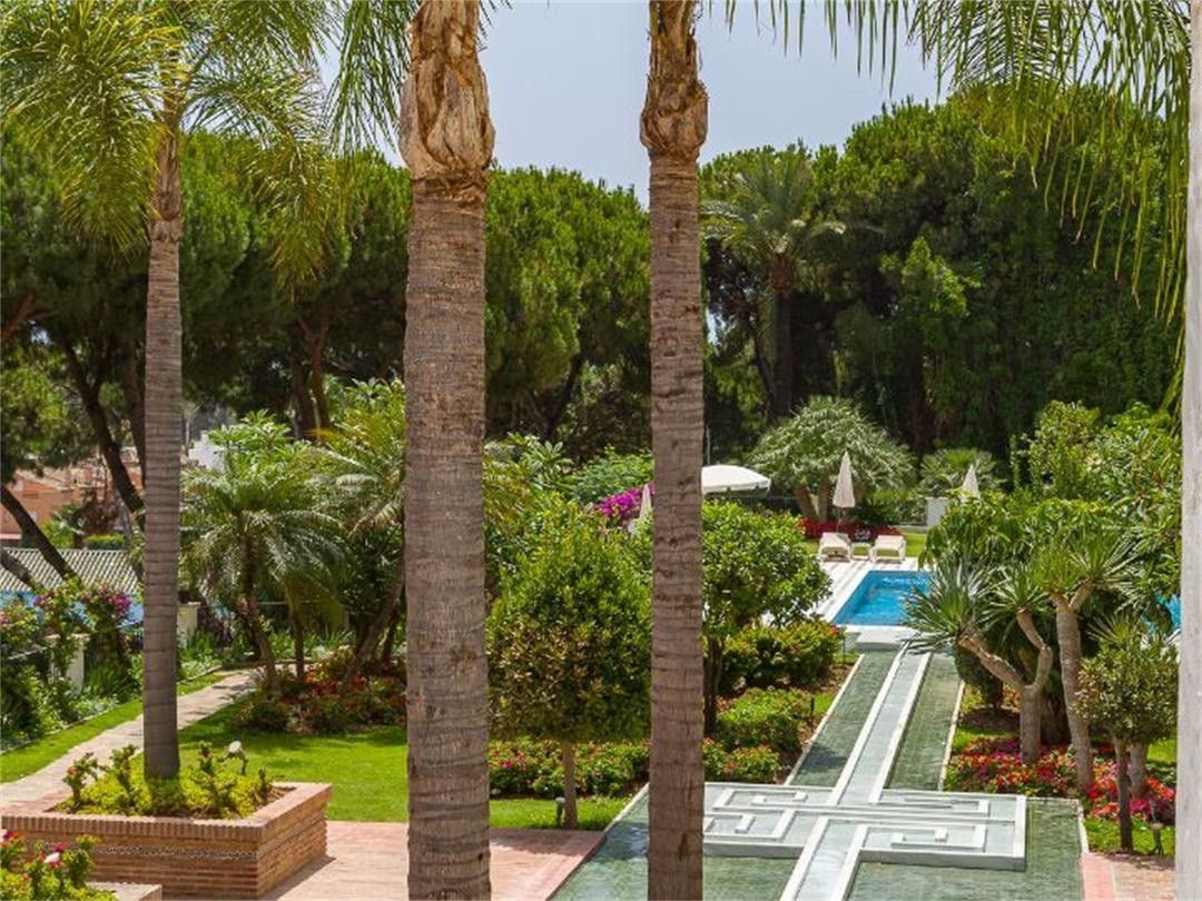 2 bed apartment for sale in Señorio De Marbella, Marbella Golden Mile