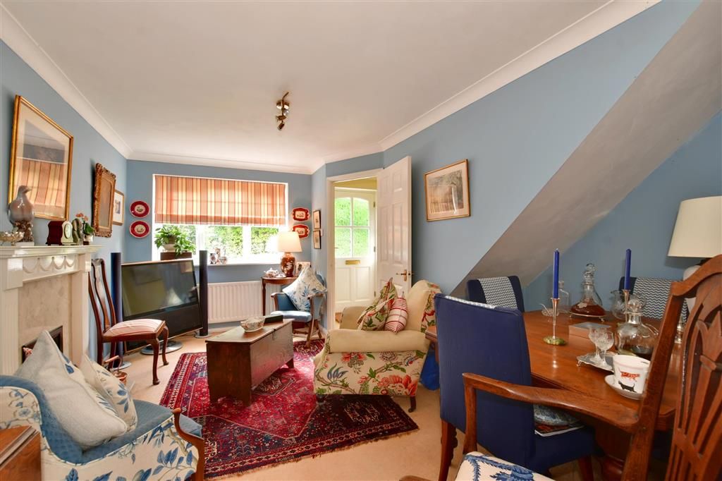 2 bed semidetached house for sale in Mansion House Close, Biddenden