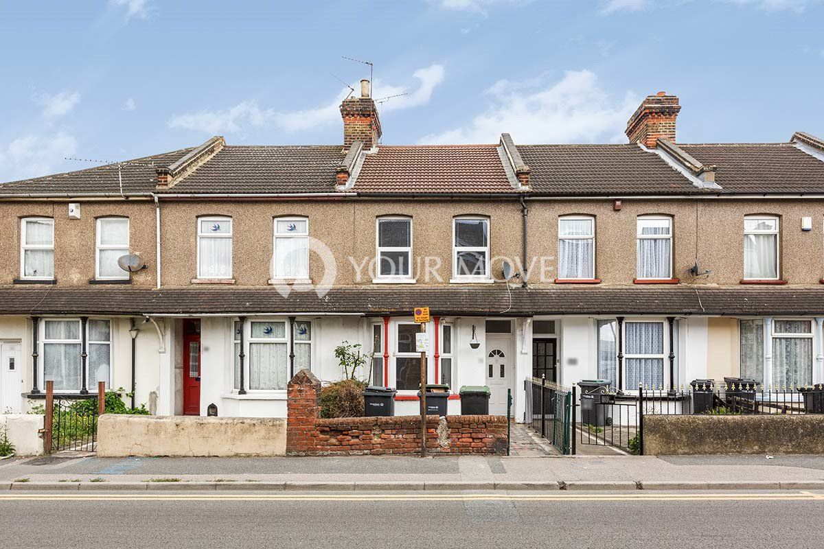 3 bed detached house to rent in High Street, Northfleet, Gravesend DA11