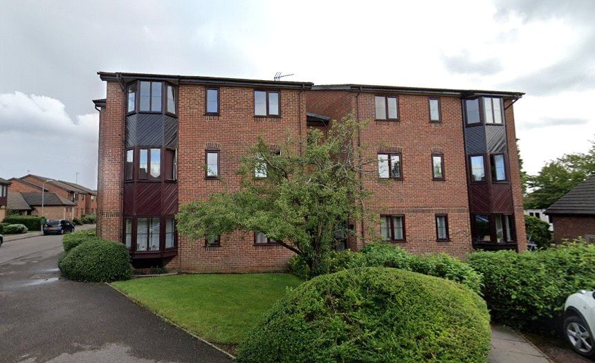 1 bed flat for sale in Poets Chase, Aylesbury HP21 Zoopla