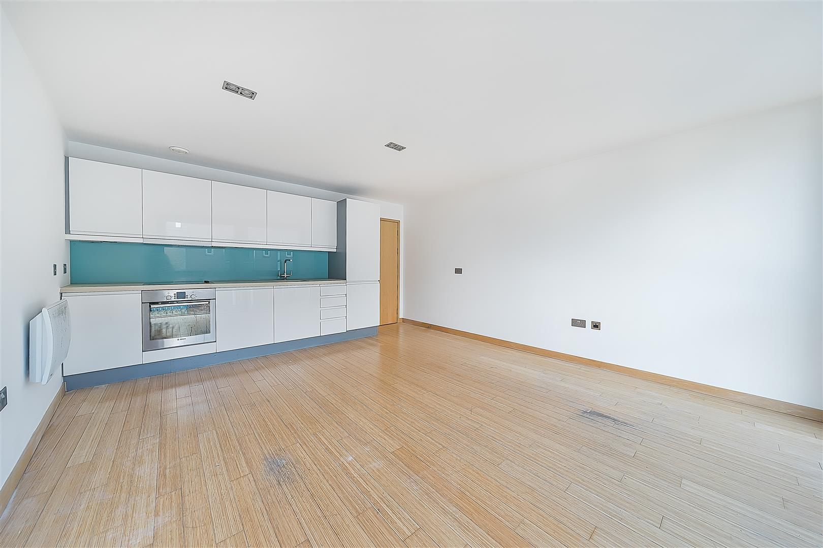 2 bed flat to rent in Richmond Road, Kingston Upon Thames KT2 Zoopla