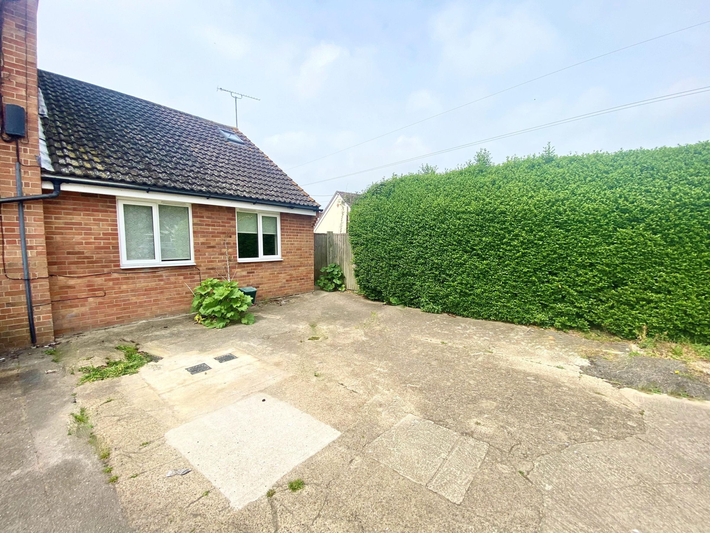 2 bed property to rent in Bradstocks Way, Sutton Courtenay, Abingdon