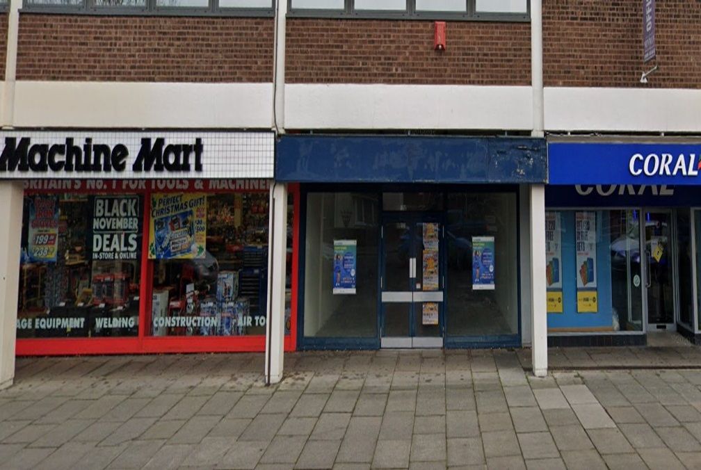 Retail premises to let in North Station Road, Colchester, Essex CO1