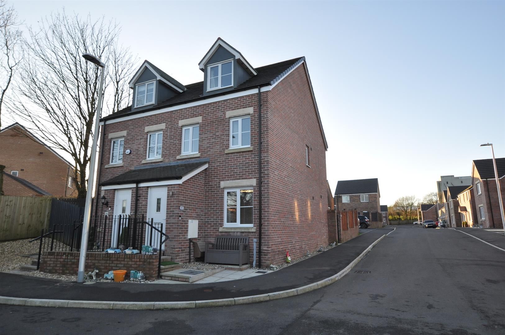 3 bed property for sale in Maes Pedr, Carmarthen SA31 Zoopla