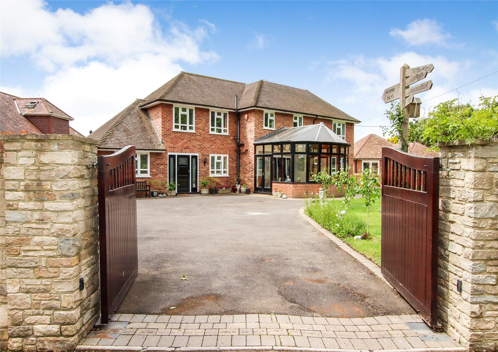 5 bed detached house for sale in Yaldhurst Lane, Pennington, Lymington