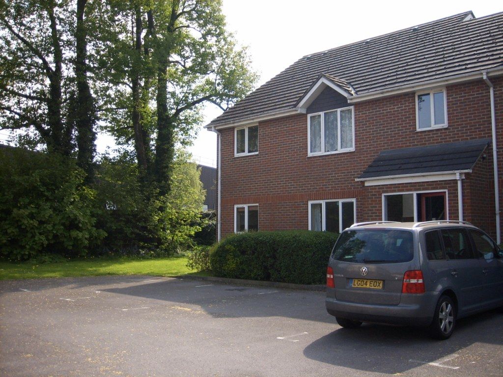 1 bed flat to rent in Kings Road, Petersfield GU32 Zoopla