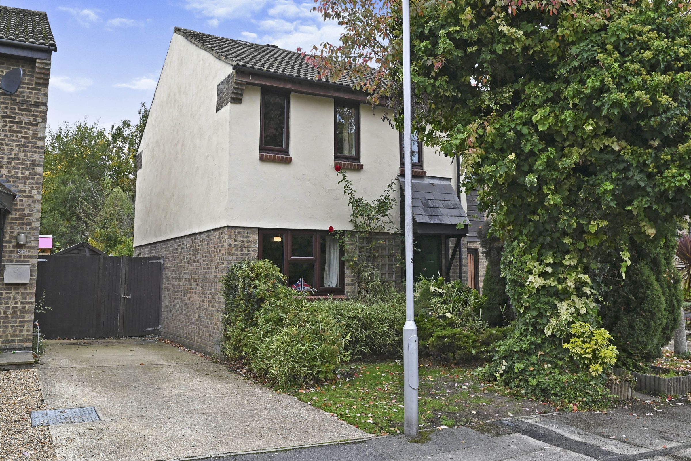 3 bed end terrace house for sale in Chisbury Close, Bracknell RG12 Zoopla
