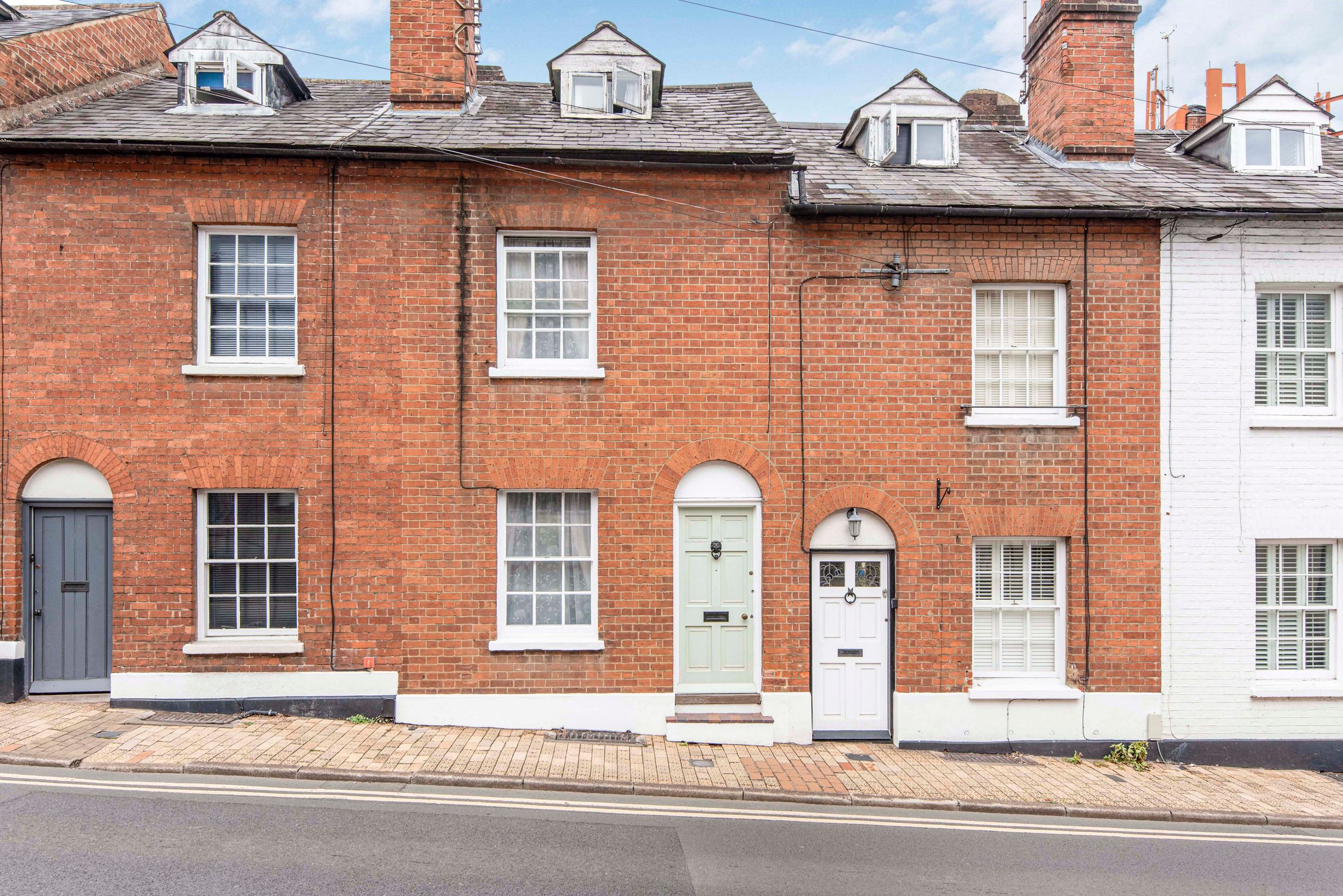2 bed terraced house for sale in Gravel Hill, HenleyOnThames RG9 Zoopla