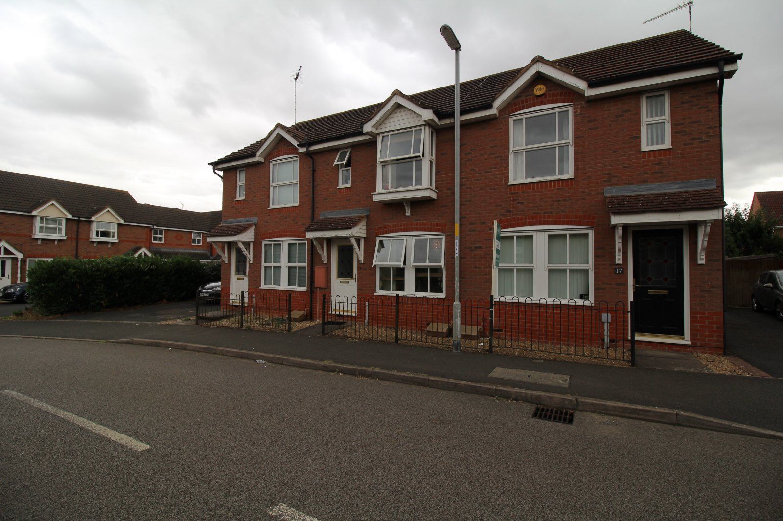 2 bed detached house to rent in Dewar Drive, Daventry, Northamptonshire
