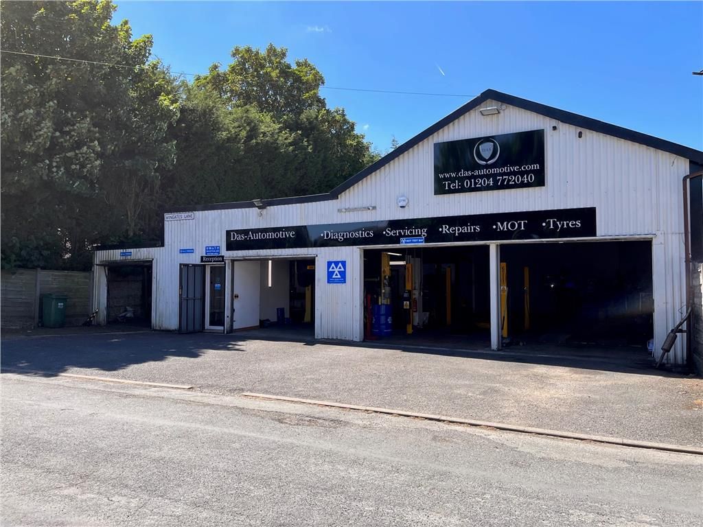 Light industrial to let in 79 Wingates Lane, Westhoughton, Bolton