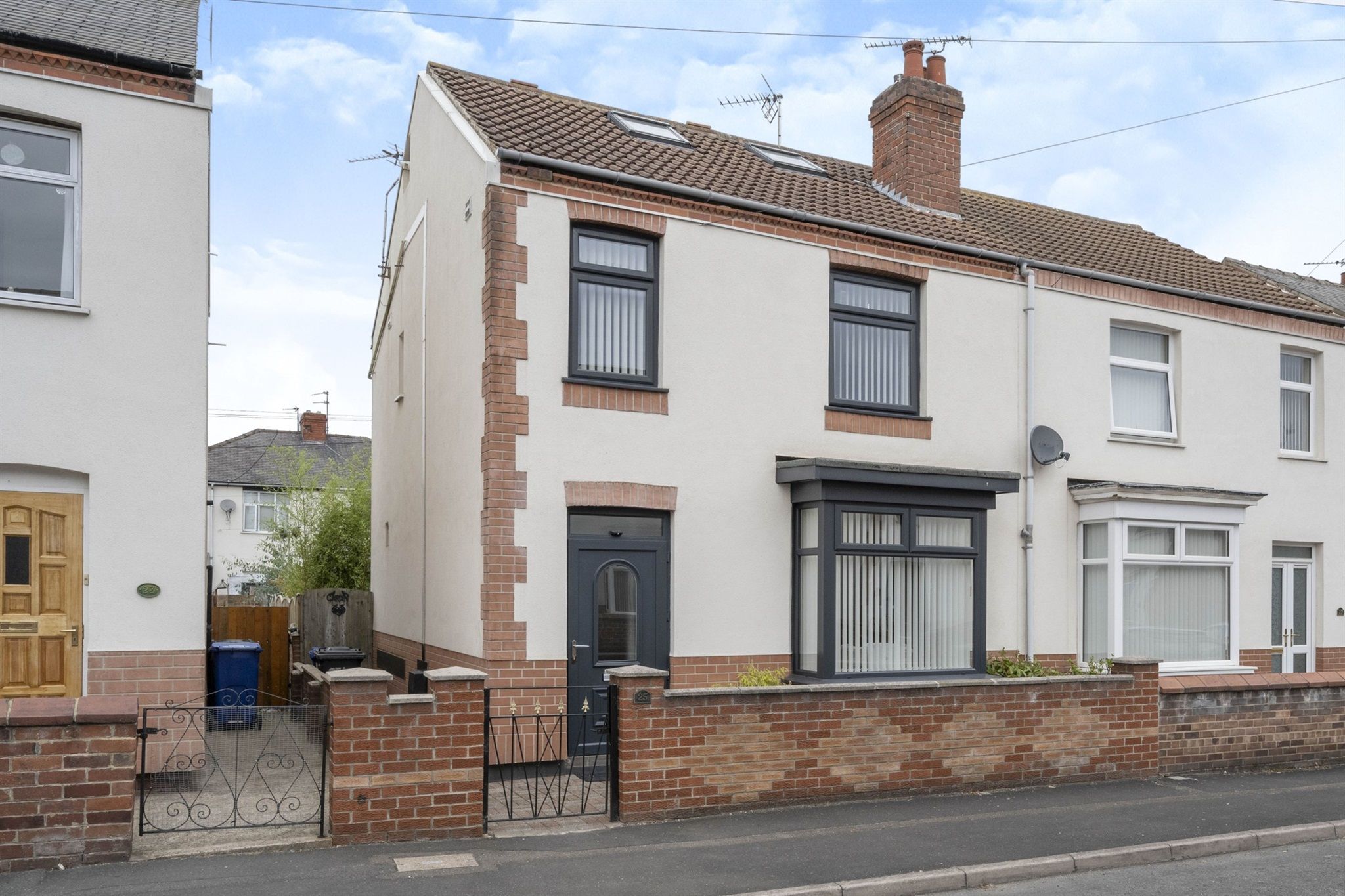 4 bed semidetached house for sale in Finch Road, Balby, Doncaster DN4