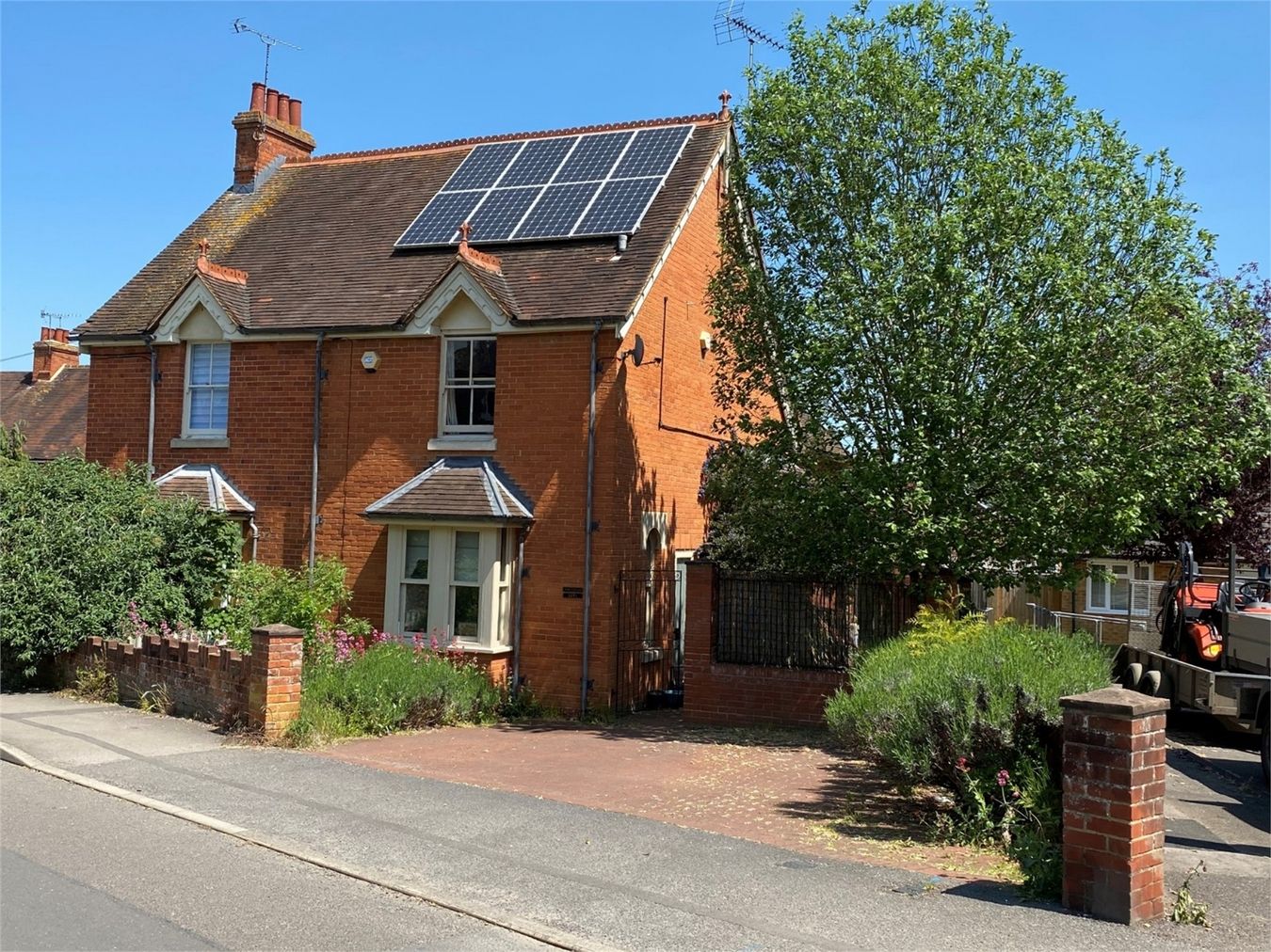 4 bed semidetached house for sale in Harpsden Road, HenleyOnThames