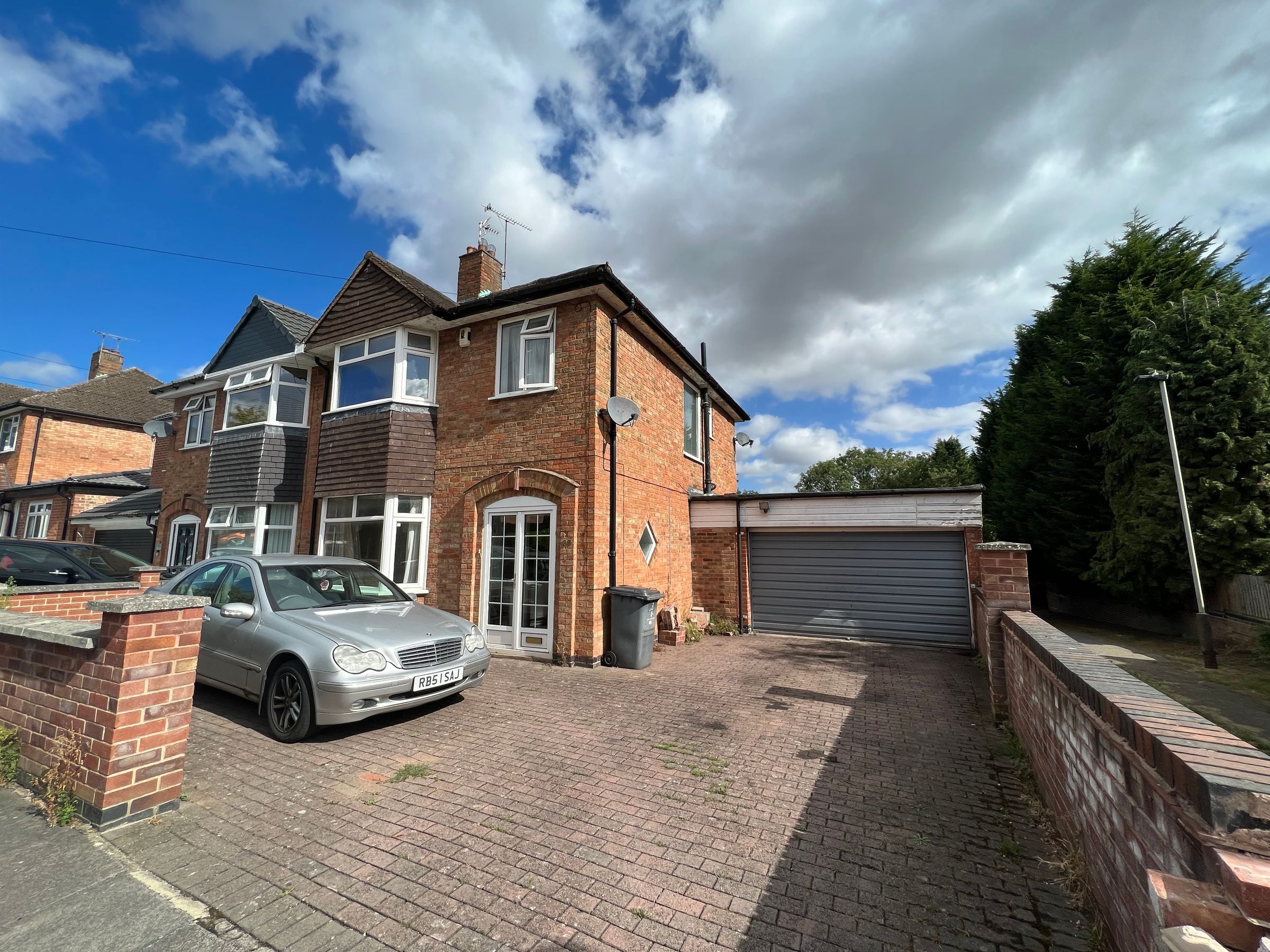 3 bed semidetached house for sale in Wintersdale Road, Leicester LE5