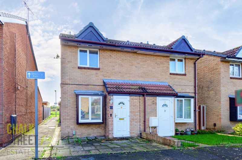 1 bed terraced house for sale in Crawford Compton Close, Hornchurch