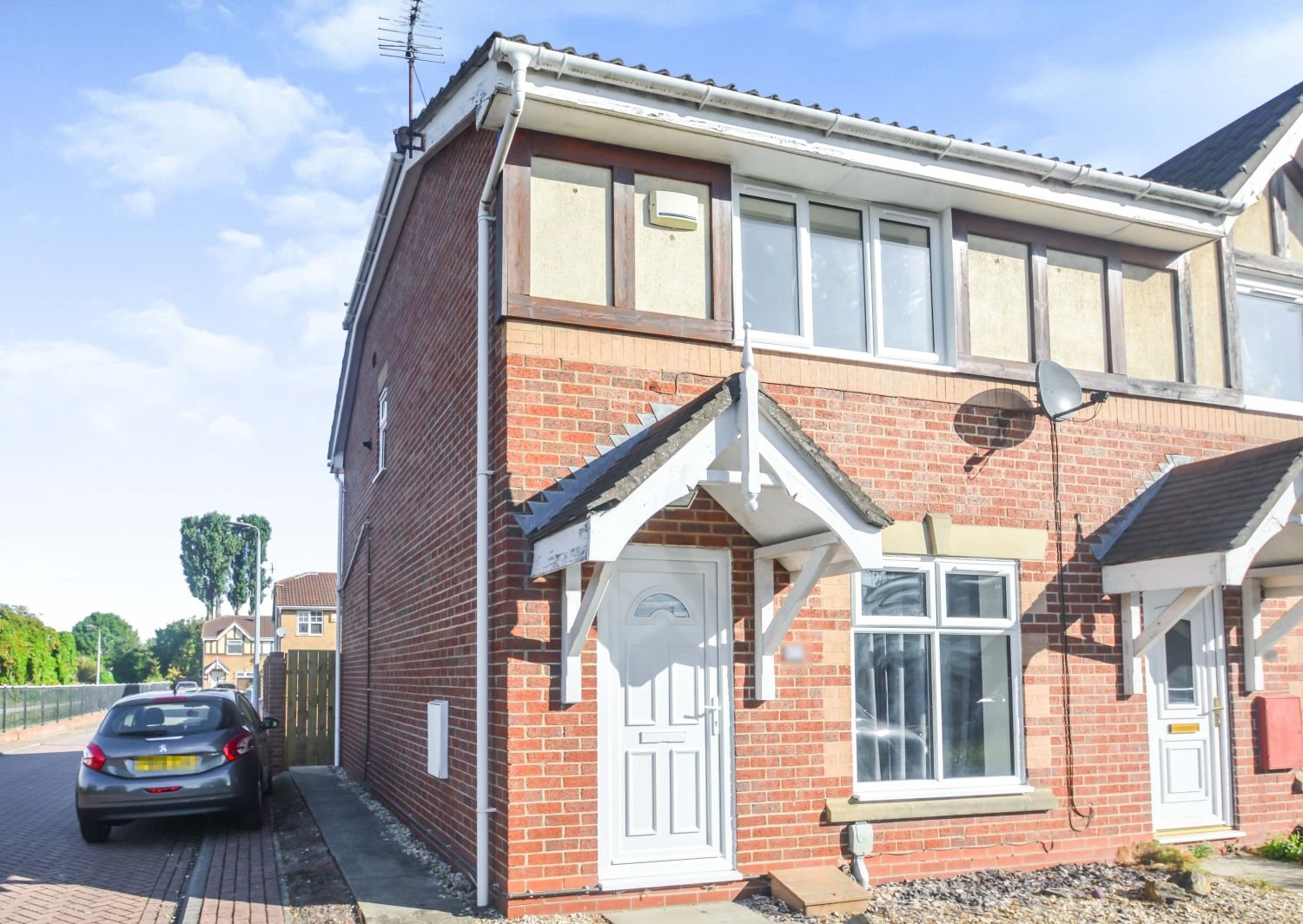 3 bed semidetached bungalow to rent in Bermondsey Drive, Spring Bank
