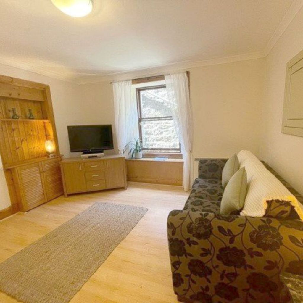 17A, William Street, Edinburgh EH3  