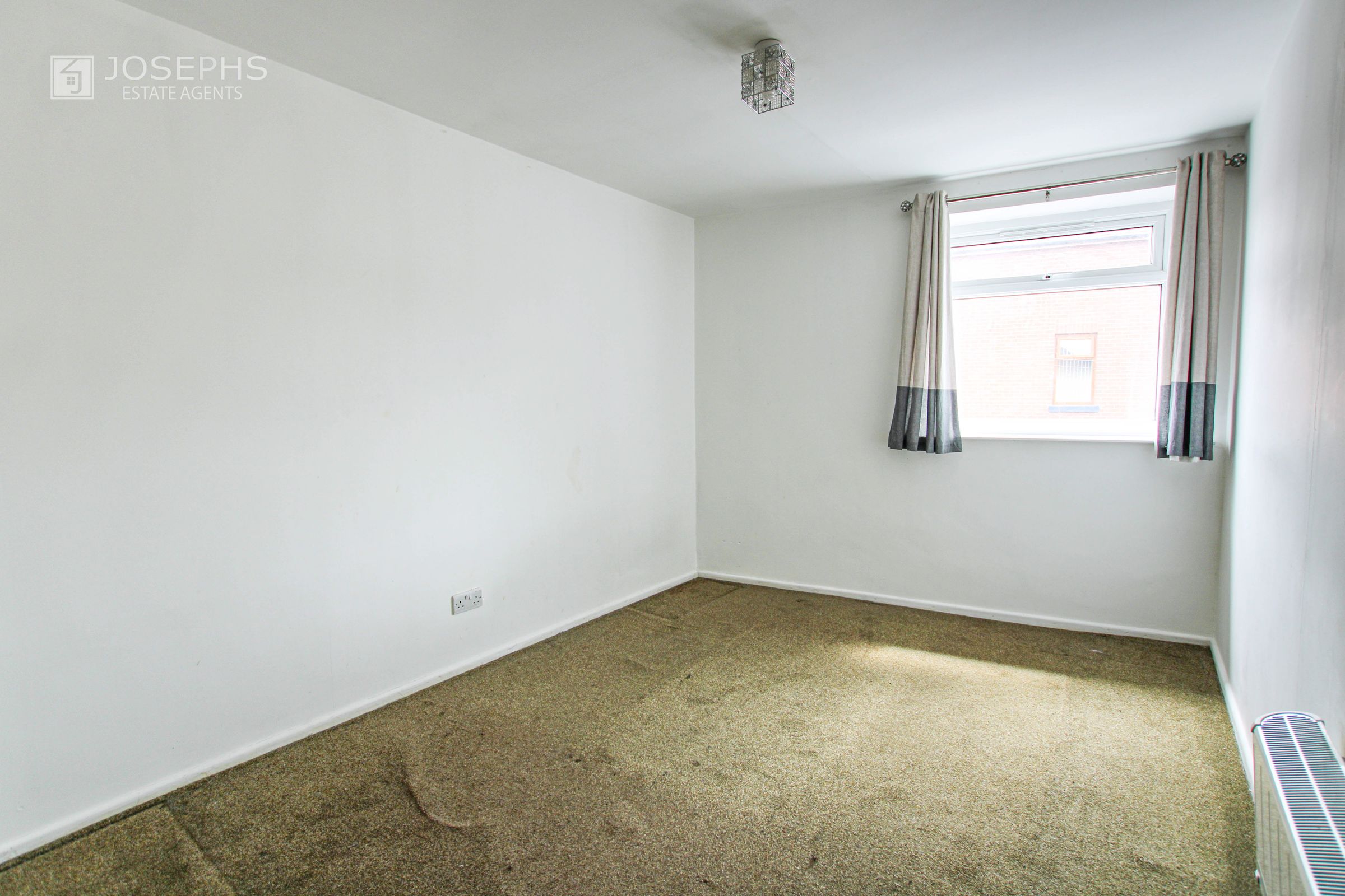 1 bed flat to rent in Rishton Lane, Bolton BL3 Zoopla