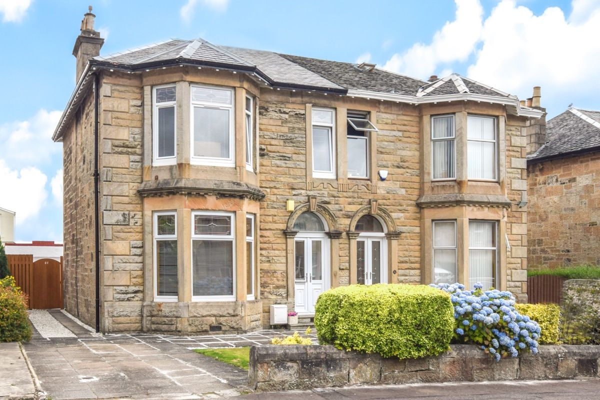 4 bed semidetached house for sale in Kirkburn Avenue, Cambuslang
