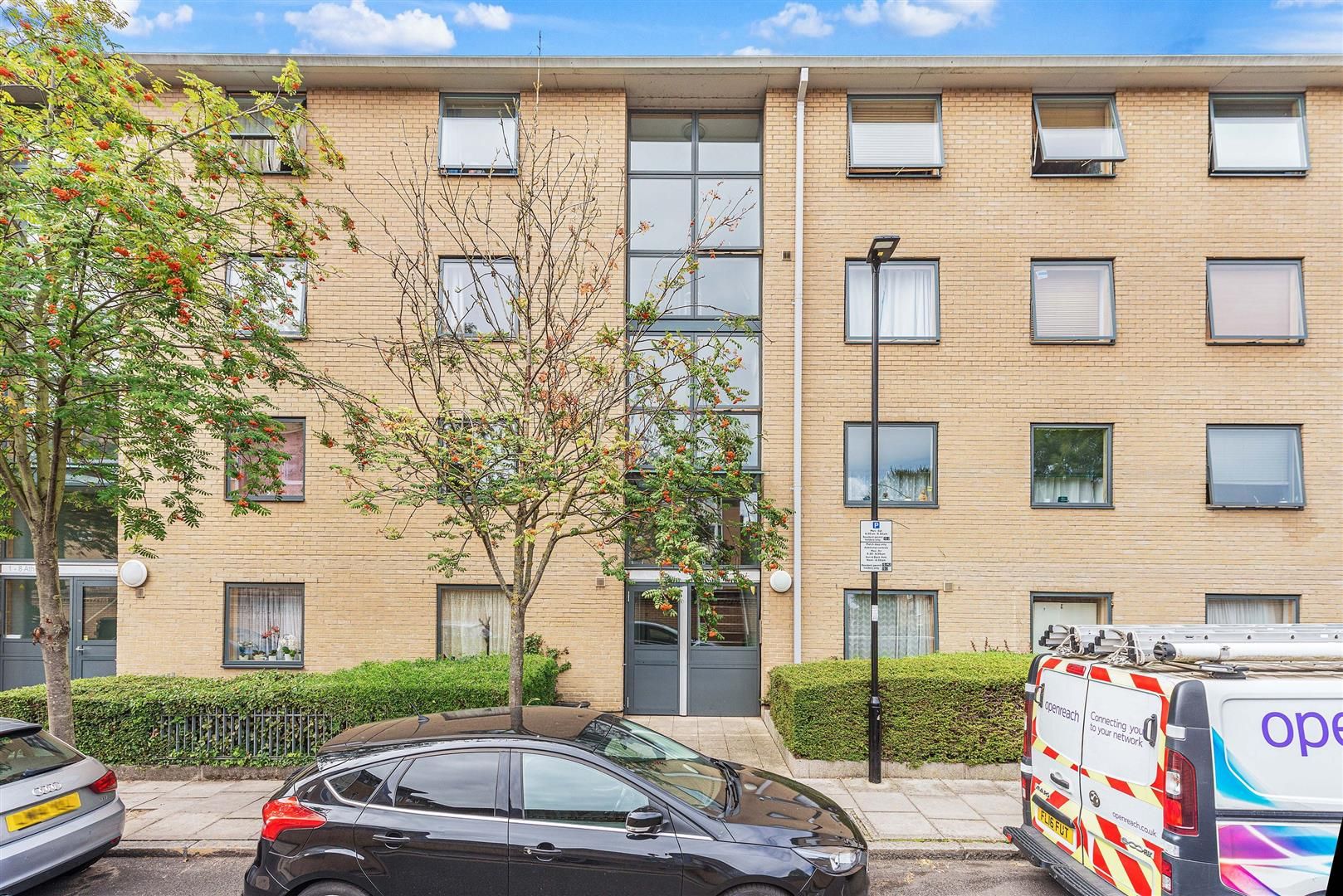 1 bed flat for sale in Athol Court, 13 Pine Grove, Finsbury Park N4
