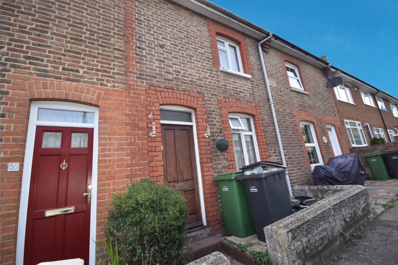 2 bed terraced house to rent in Hollington Old Lane, St. LeonardsOn