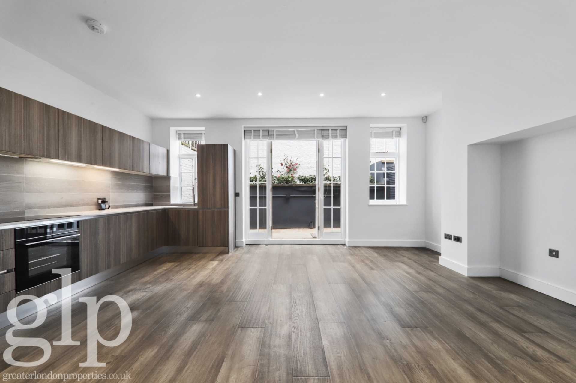 Strathearn Pl, Hyde Park W2  