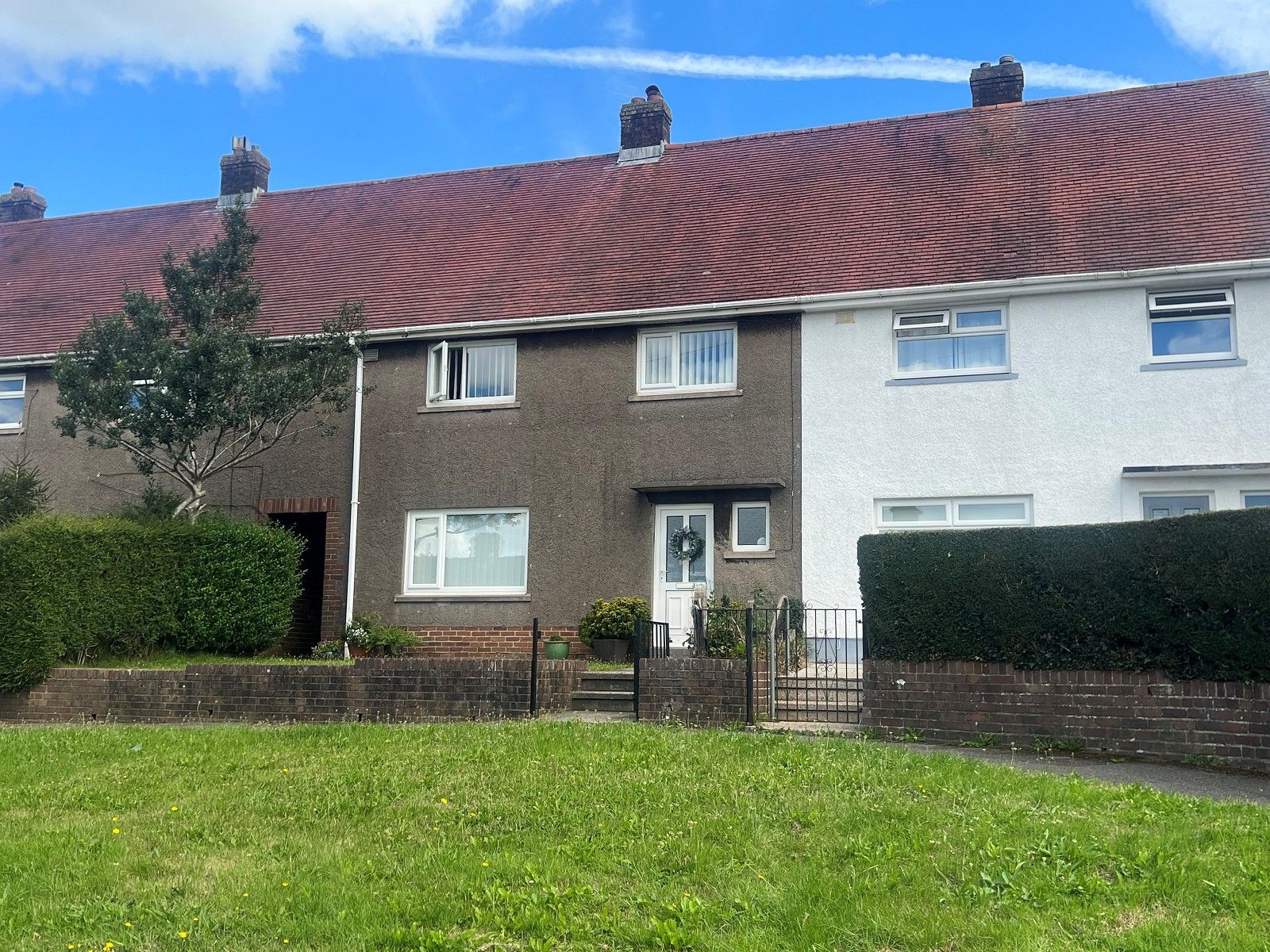 4 bed terraced house for sale in HeolYLlwyni, Maesteg, Bridgend. CF34