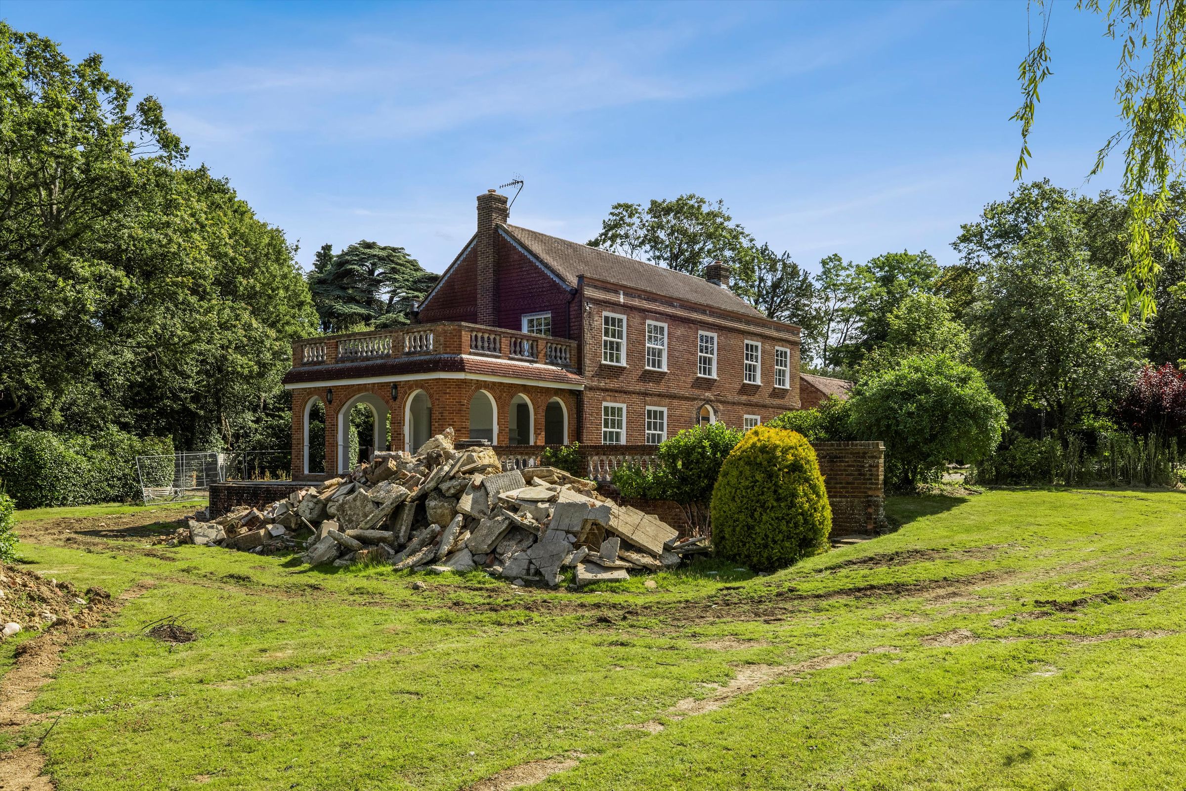 5 bed detached house for sale in Norwood Hill, Horley, Surrey RH6 Zoopla