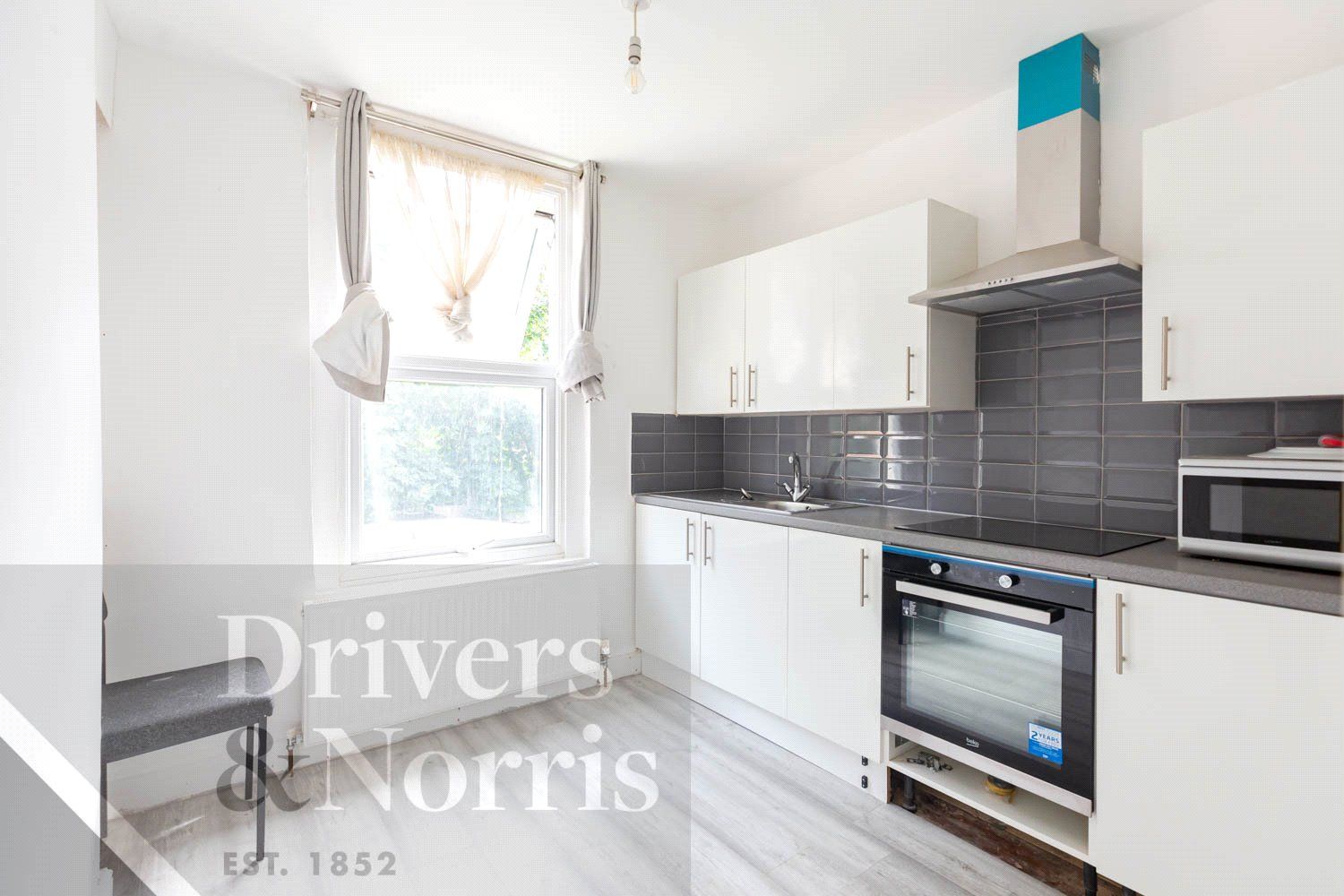 5 bed terraced house to rent in Winchelsea Road, Bruce Grove, London