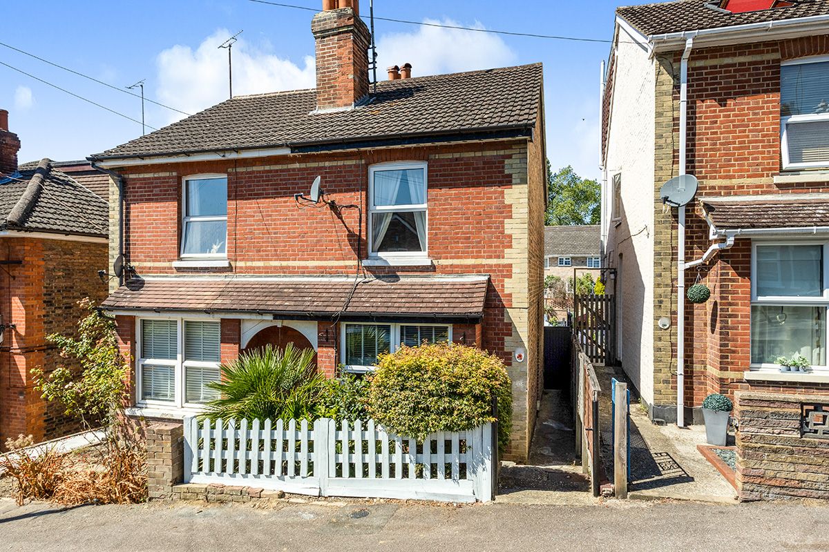 3 bed semidetached house for sale in Woodland Road, Tunbridge Wells, Kent TN4 Zoopla