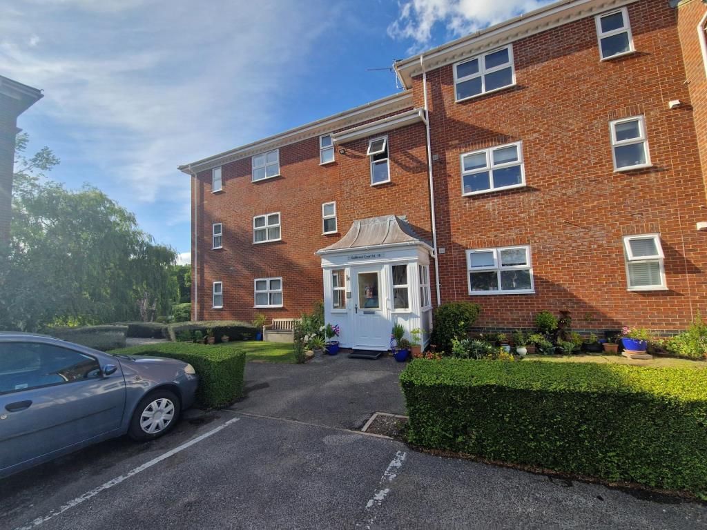 2 bed flat for sale in Guillemot Way, Watermead, Aylesbury HP19 Zoopla