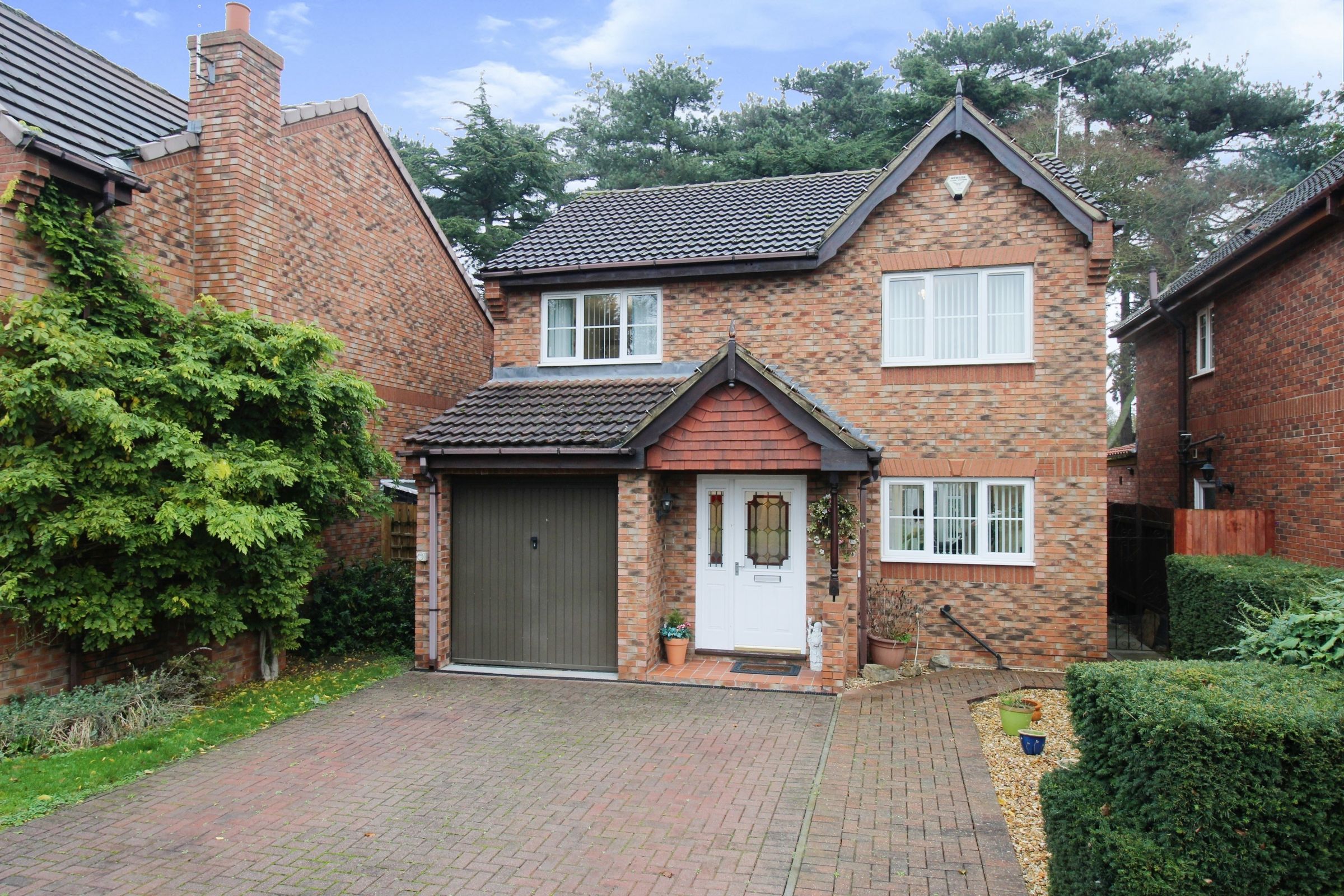 4 bed detached house for sale in Beaconsfield Drive, Coddington, Newark NG24 Zoopla