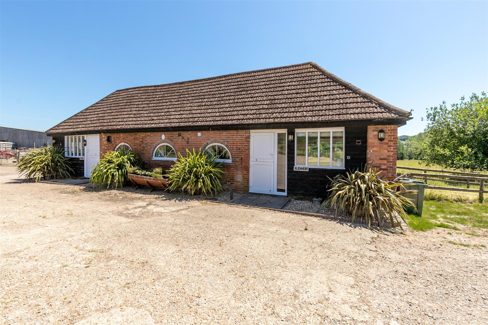 2 bed semidetached house to rent in Rye Road, Rye Foreign, Rye TN31