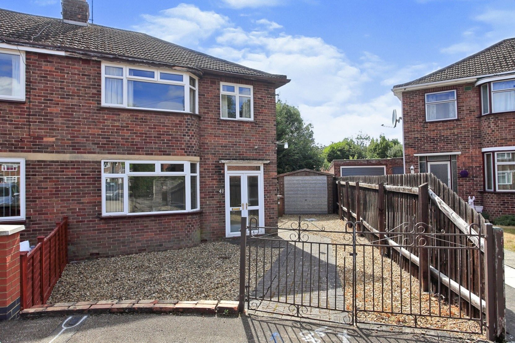 3 bed semidetached house for sale in Sherwood Avenue, Peterborough PE2