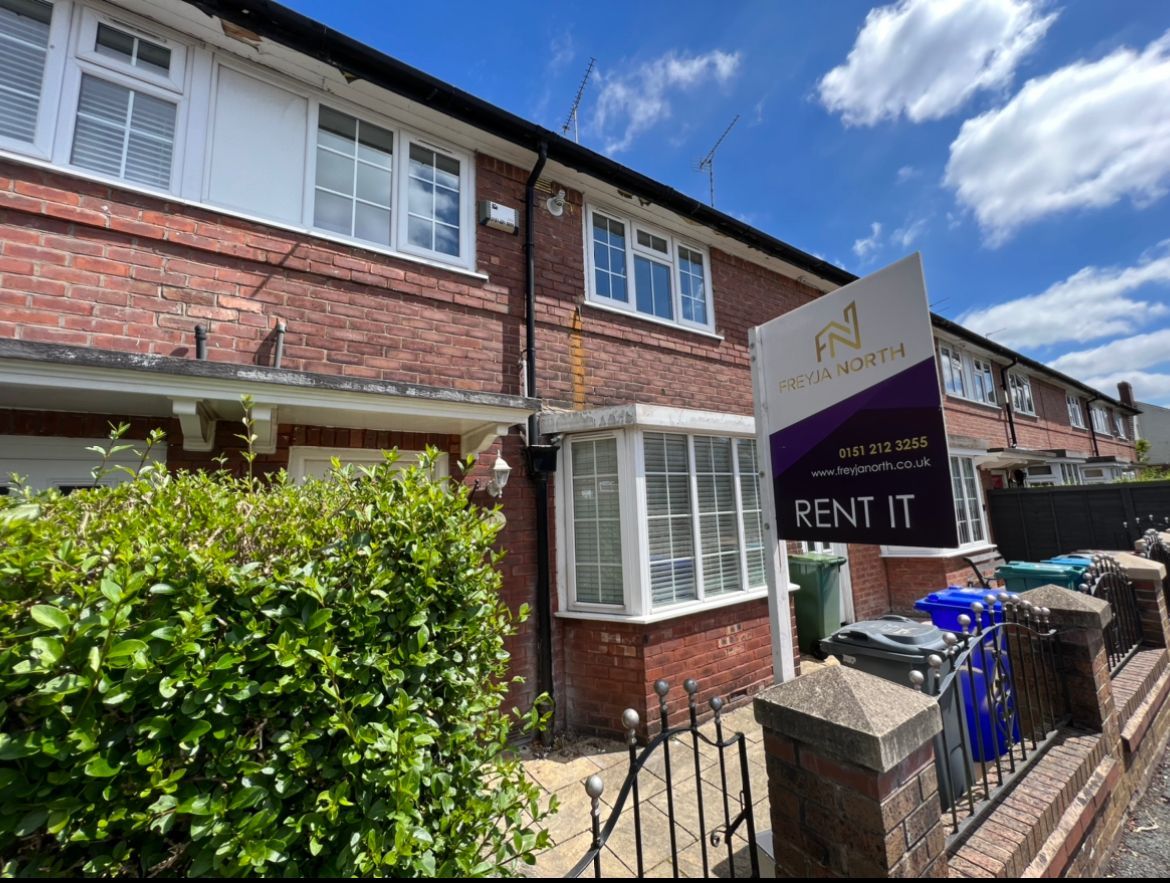 3 bed terraced house to rent in Walton Road, Blackley M9 Zoopla