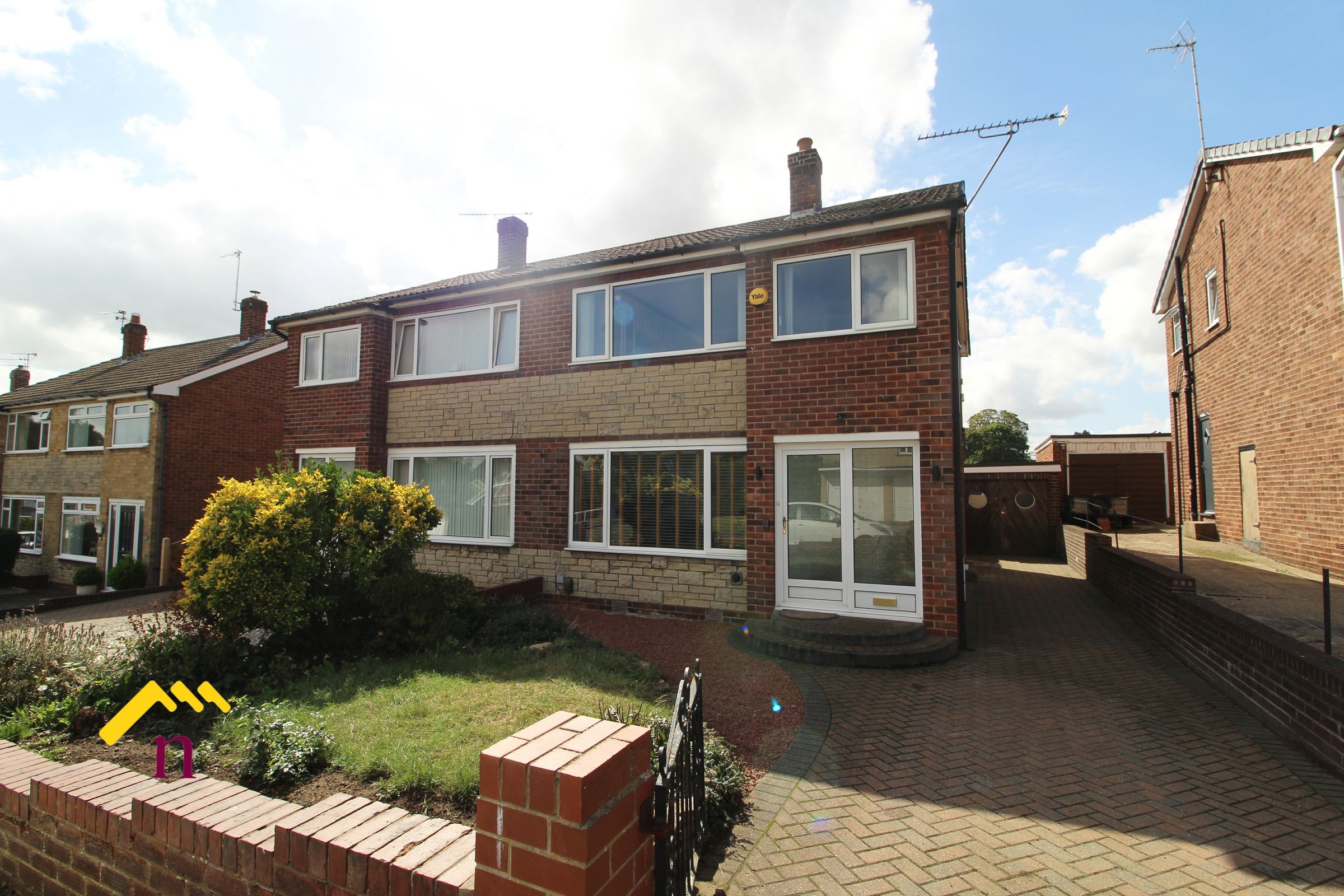 3 bed semidetached house for sale in Walsham Drive, Cusworth