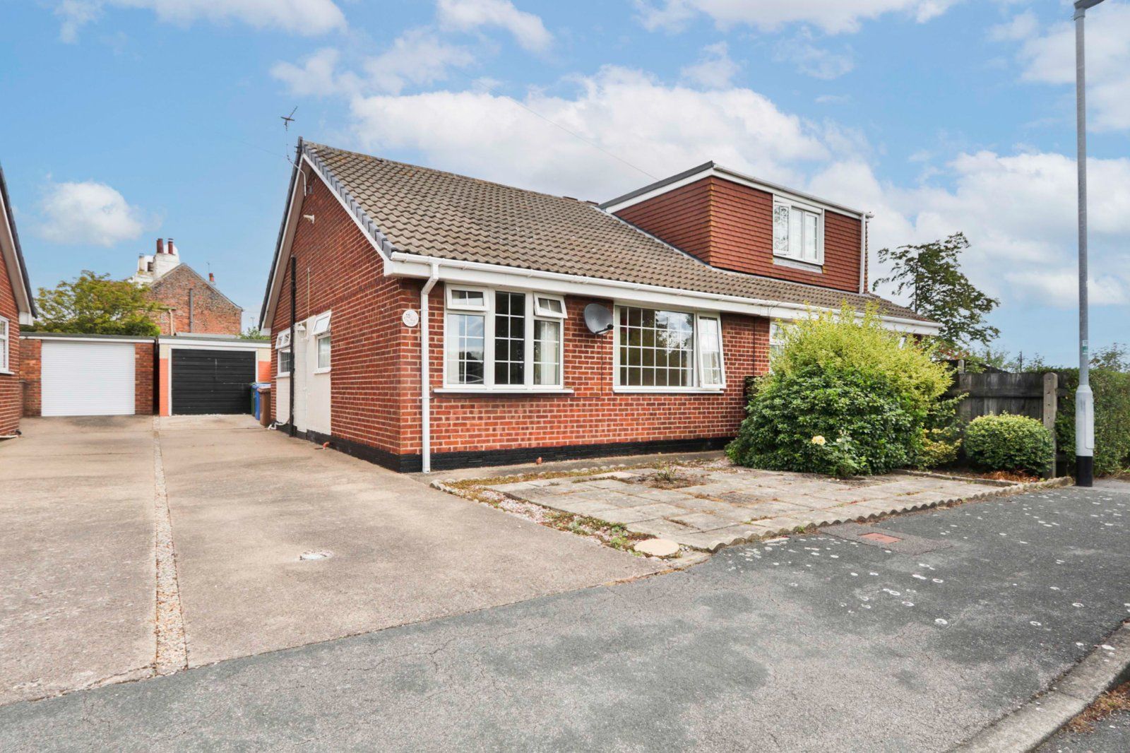 2 bed bungalow for sale in Constable Close, Sproatley, Hull HU11 Zoopla