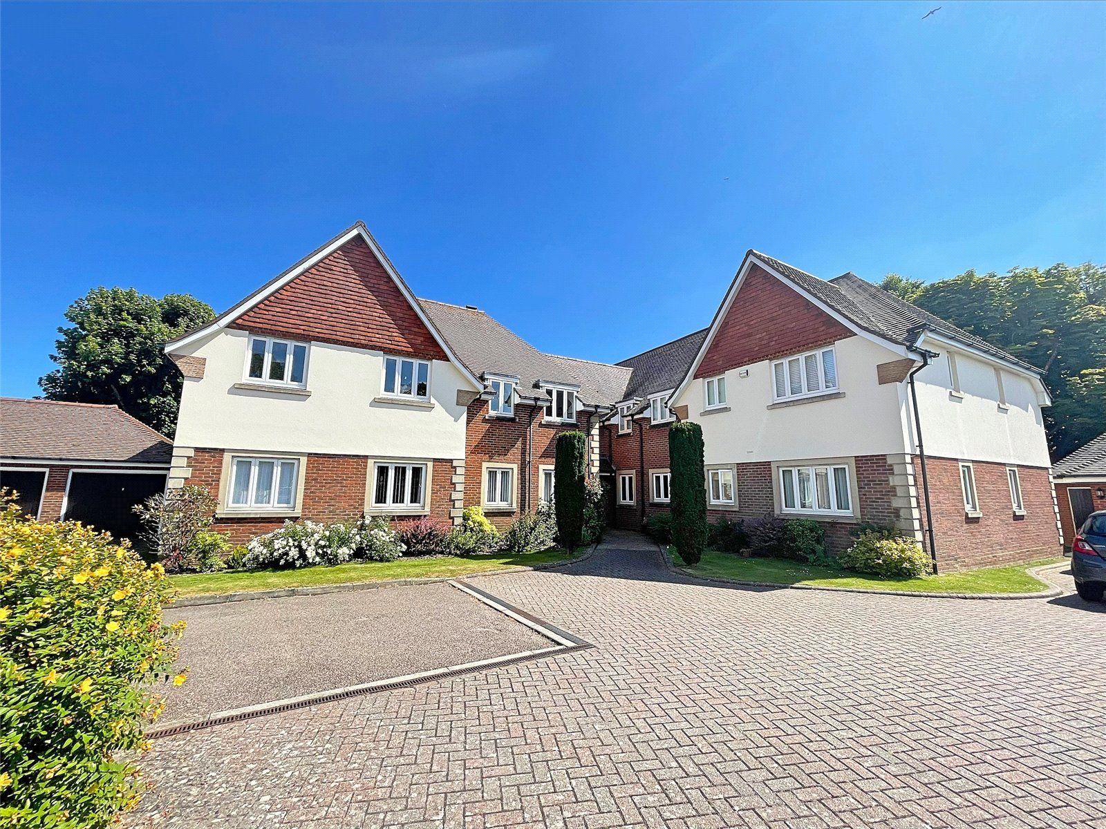 3 bed flat for sale in Cleeves Court, Cleeves Way, Rustington